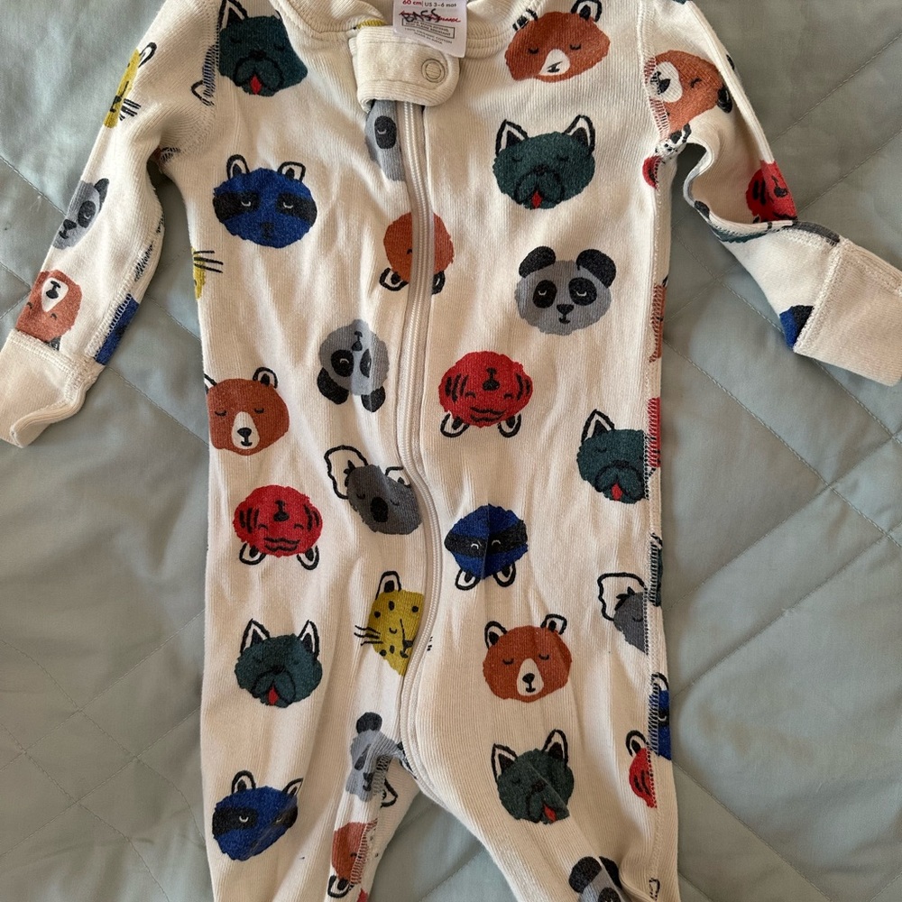 Hanna Andersson Cream Pajamas with Animal Faces